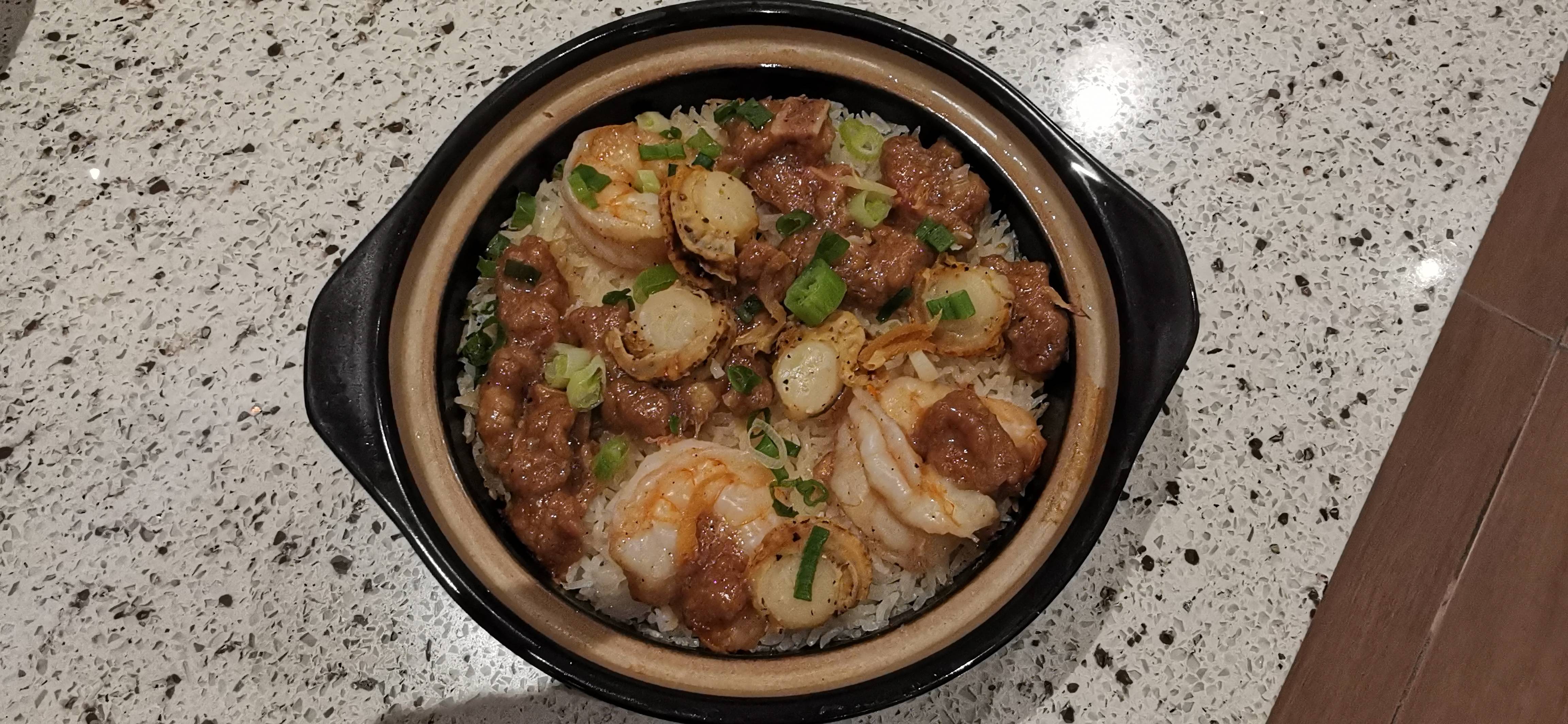 Large Shrimp, Scallop & Pork Rib on Rice 大虾仁带子排骨饭